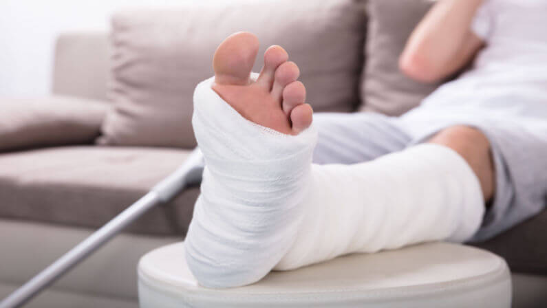 hairline fracture on foot recovery